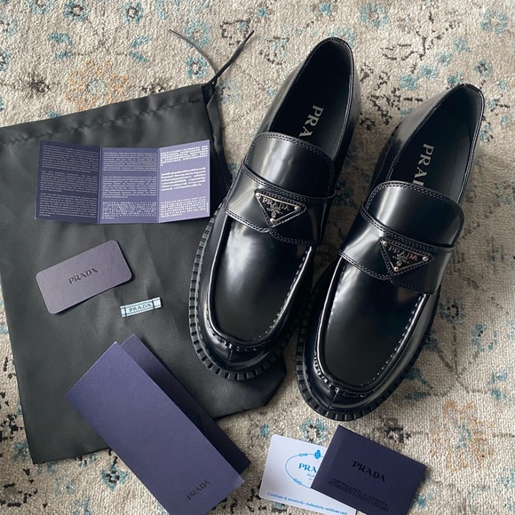 Sharp brushed leather loafers - Picture 2 of 10